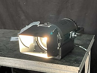 Bsl m-l300j 3200 wk-v fresnel led spotlight - afbeelding 7 van  11