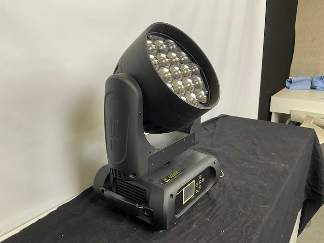 Bsl magic zoom 1920 led wash (2x) - afbeelding 4 van  10