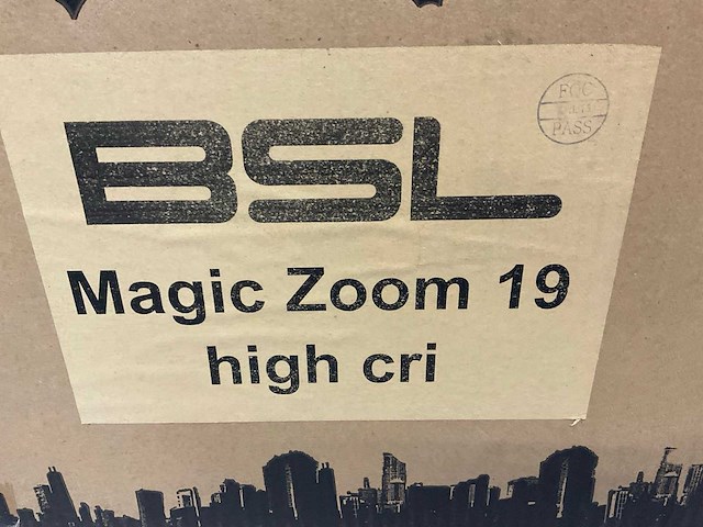 Bsl magic zoom 1920 rgbw led moving head wash - afbeelding 8 van  9