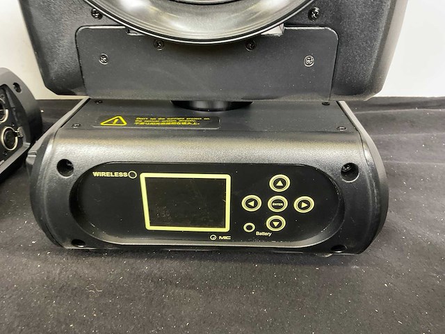 Bsl magic zoom 7 moving head wash (3x) - afbeelding 3 van  6