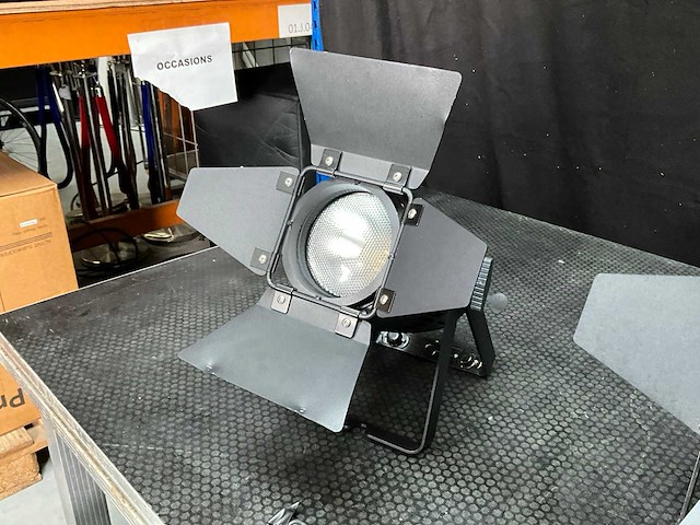 Bsl par cw ww en par rgb ww led studio par spot (8x) - afbeelding 13 van  17
