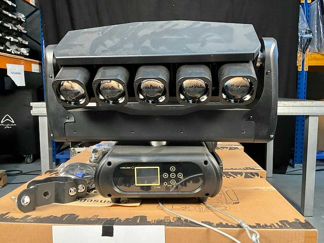 Bsl pegasus v2 rgbw led moving head (6x) - afbeelding 7 van  13