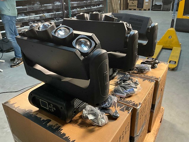 Bsl pegasus v2 rgbw led moving head (6x) - afbeelding 11 van  13