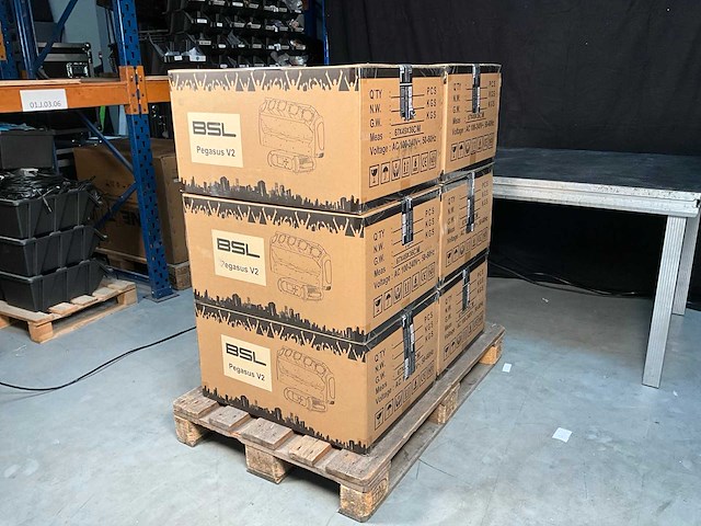 Bsl pegasus v2 rgbw led moving head (6x) - afbeelding 5 van  7