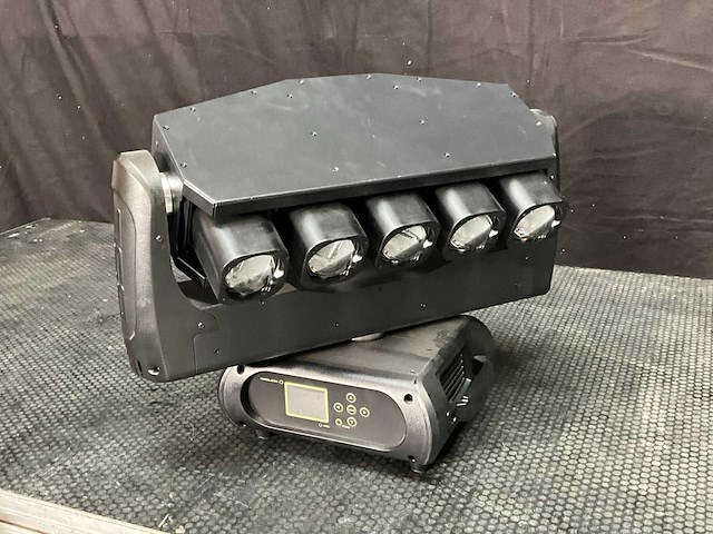 Bsl pegasus v2 rgbw led moving head - afbeelding 2 van  8