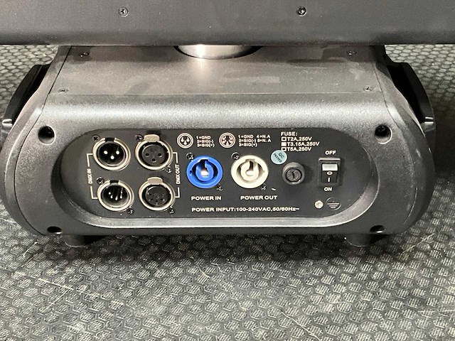 Bsl pegasus v2 rgbw led moving head - afbeelding 6 van  8