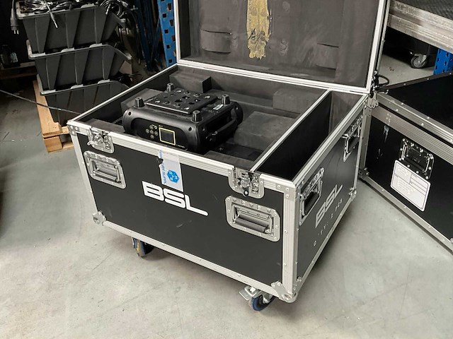 Bsl pegasus v2 rgbw led moving head - afbeelding 8 van  8