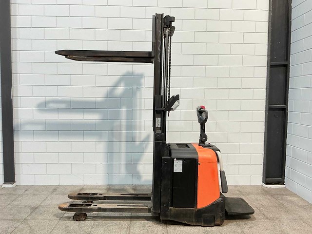 Bt - 2007 - spe200d - stapelaar - afbeelding 11 van  11