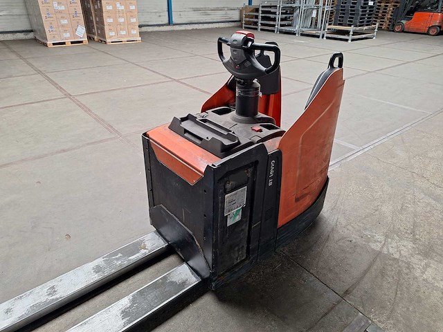 Bt - 2015 - lpe 250 - elektrische palletwagen - afbeelding 2 van  4
