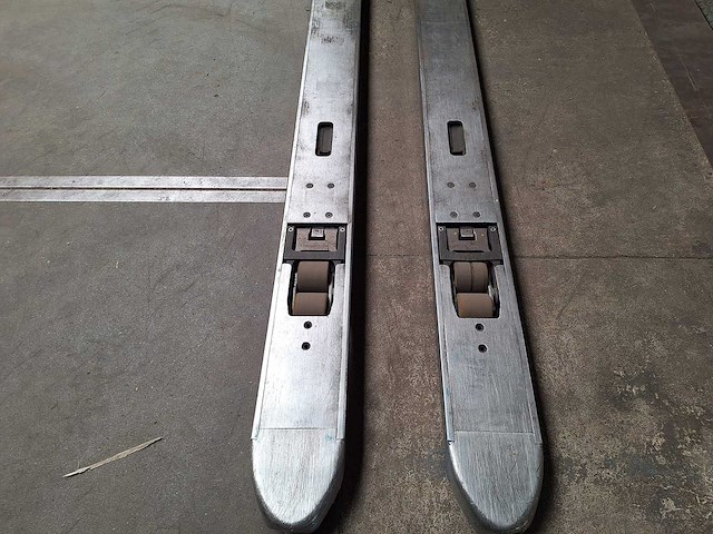 Bt - 2015 - lpe 250 - elektrische palletwagen - afbeelding 3 van  4