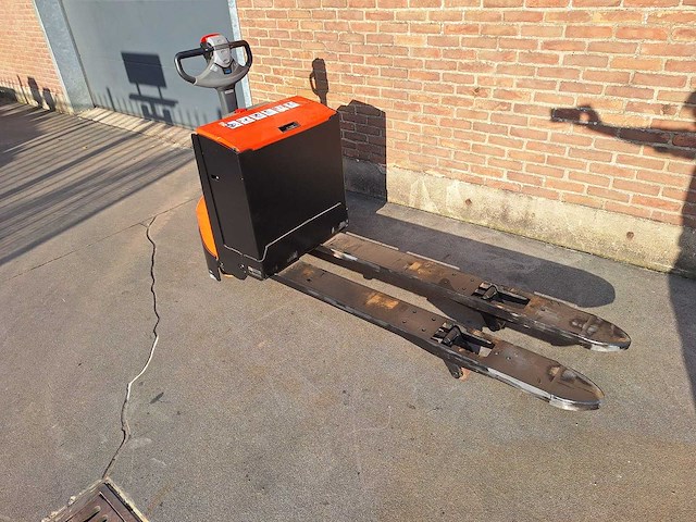 Bt - 2015 - lwe 200 - stapelaar - afbeelding 2 van  9