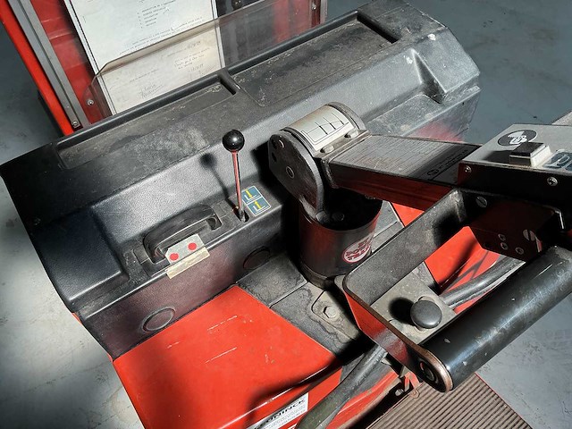 Bt - lsv 1250 e/10 - stackers - 1989 - afbeelding 4 van  4