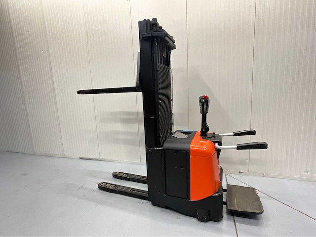 Bt - spe 160l - stapelaar triplex - hefhoogte 5.40 meter - freelift - 2016 - acculader - afbeelding 12 van  23