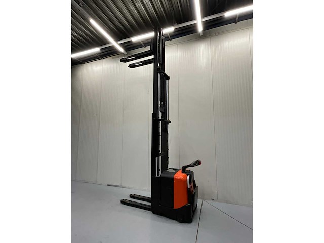 Bt - spe 160l - stapelaar triplex - hefhoogte 5.40 meter - freelift - 2016 - acculader - afbeelding 22 van  23