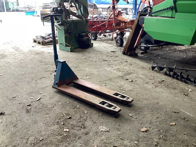 Bt 3000 hand hydraulische palletwagen - afbeelding 1 van  5