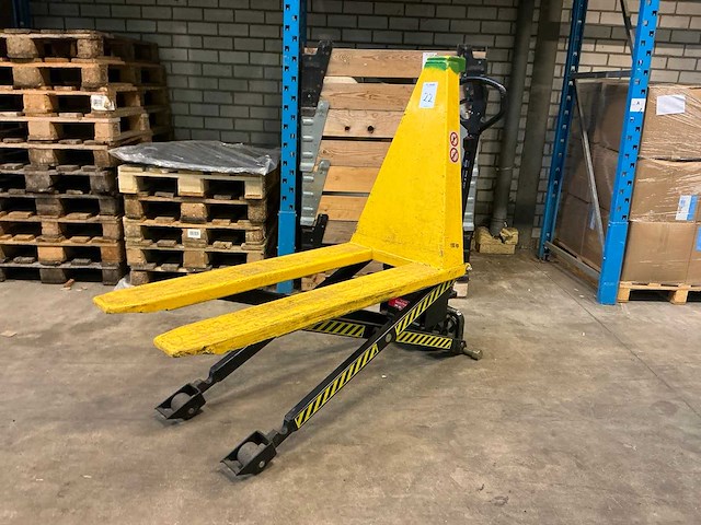 B&t 8130 hand hydraulische palletwagen - afbeelding 1 van  7