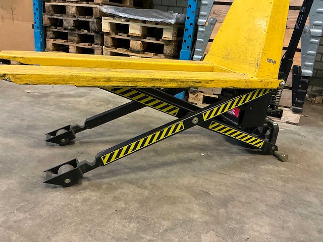 B&t 8130 hand hydraulische palletwagen - afbeelding 2 van  7