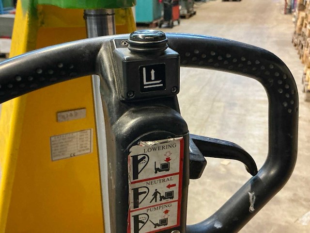 B&t 8130 hand hydraulische palletwagen - afbeelding 7 van  7