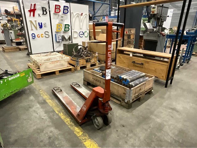 Bt btl 2000 hand hydraulische palletwagen - afbeelding 1 van  2