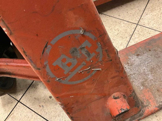 Bt defecte palletwagen - afbeelding 7 van  7