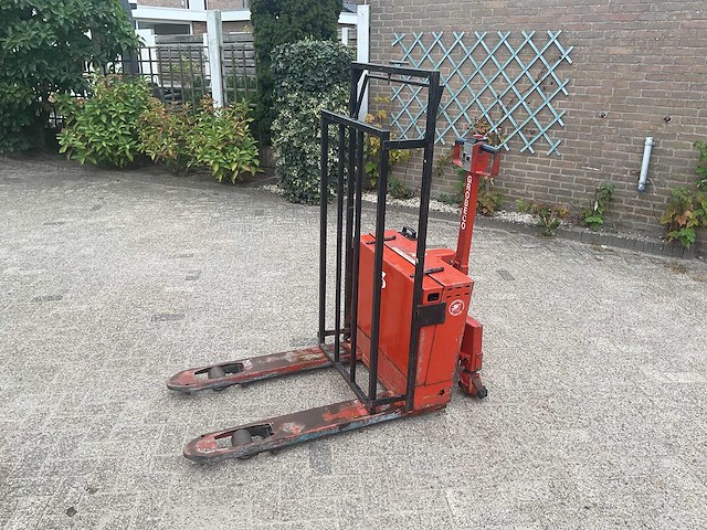 Bt elektrische stapelaar - afbeelding 1 van  6