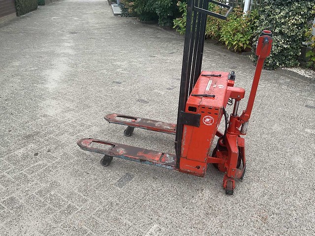 Bt elektrische stapelaar - afbeelding 2 van  9