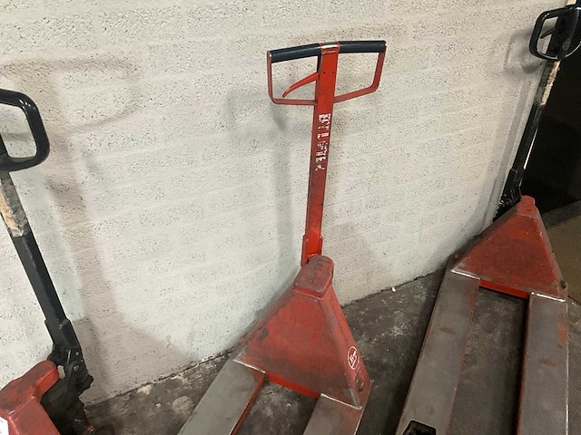 Bt hand hydraulische palletwagen (3x) - afbeelding 8 van  14