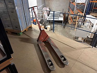 Bt hand hydraulische palletwagen (handvat los) - afbeelding 1 van  4