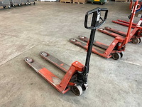 Bt hand hydraulische palletwagen - afbeelding 3 van  5