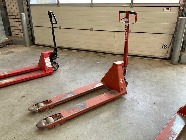 Bt hand hydraulische palletwagen - afbeelding 3 van  6