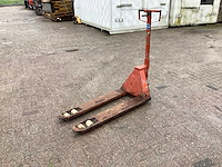 Bt hand hydraulische palletwagen - afbeelding 3 van  5
