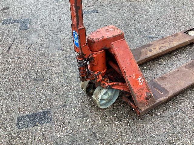 Bt hand hydraulische palletwagen - afbeelding 5 van  5