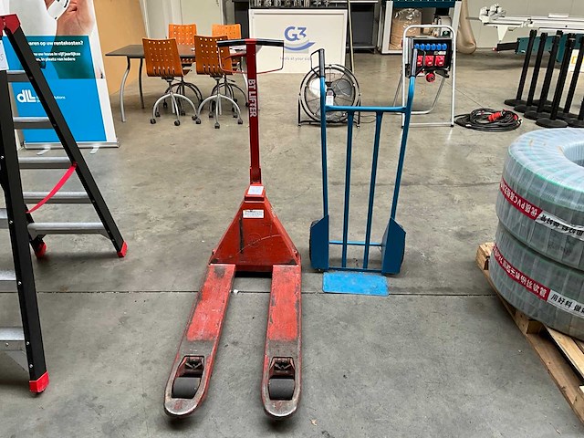 Bt hand hydraulische palletwagen - afbeelding 1 van  6