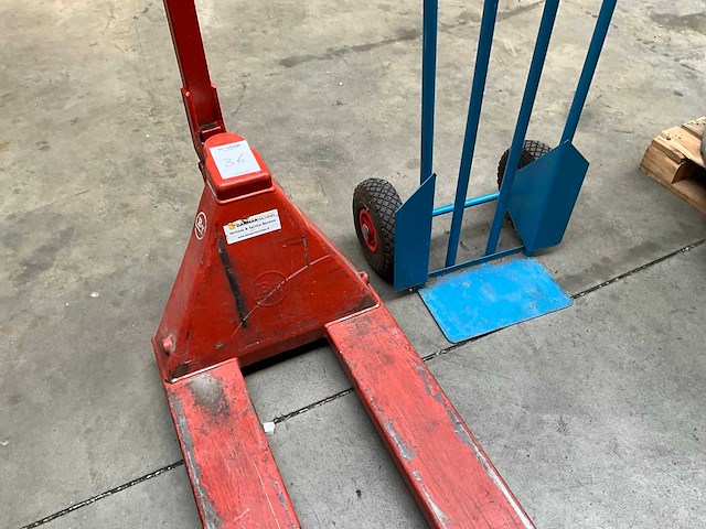 Bt hand hydraulische palletwagen - afbeelding 3 van  6