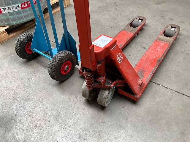 Bt hand hydraulische palletwagen - afbeelding 5 van  6