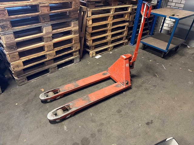Bt hand hydraulische palletwagen - afbeelding 1 van  4