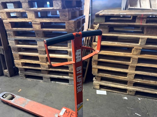 Bt hand hydraulische palletwagen - afbeelding 4 van  4