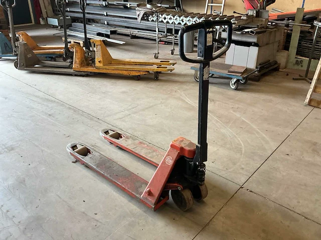 Bt hand hydraulische palletwagen - afbeelding 4 van  6