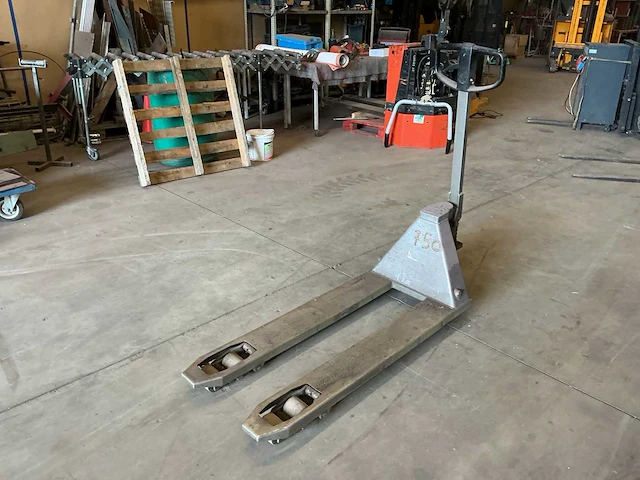 Bt hand hydraulische palletwagen - afbeelding 1 van  5