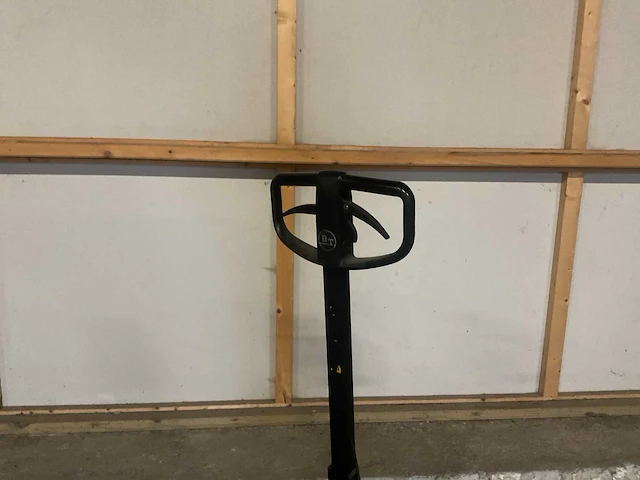 Bt hand hydraulische palletwagen - afbeelding 3 van  5