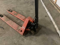 Bt hand hydraulische palletwagen - afbeelding 2 van  2
