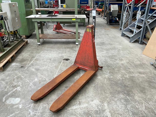 Bt high lifter hand hydraulische palletwagen - afbeelding 1 van  1