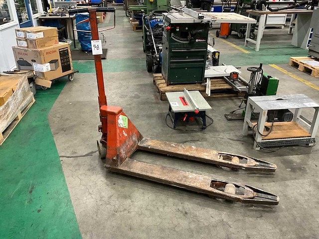 Bt l2000 hand hydraulische palletwagen - afbeelding 1 van  3