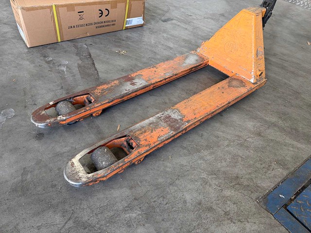 Bt lhm230 hand hydraulische palletwagen - afbeelding 2 van  5