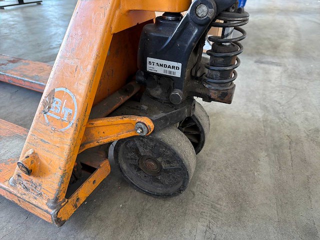 Bt lhm230 hand hydraulische palletwagen - afbeelding 5 van  5