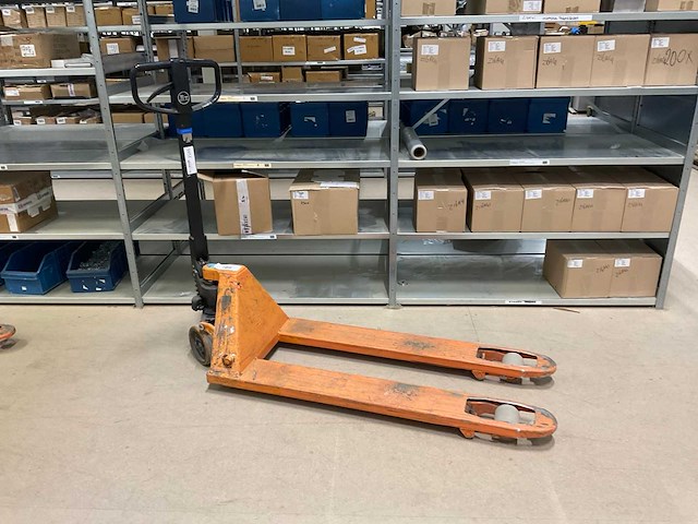 Bt lhm230 hand hydraulische palletwagen - afbeelding 1 van  12