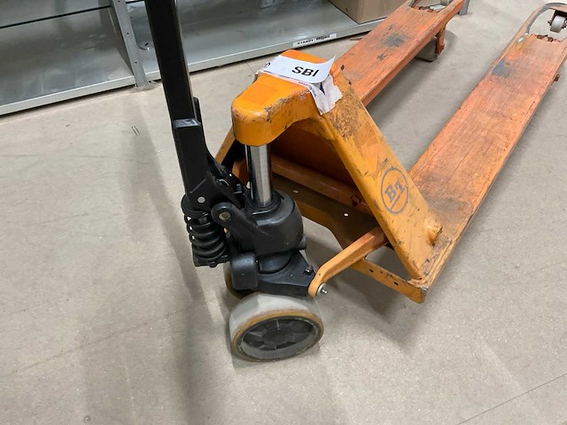 Bt lhm230 hand hydraulische palletwagen - afbeelding 9 van  12