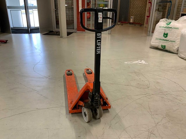 Bt lhm230 hand hydraulische palletwagen - afbeelding 3 van  7