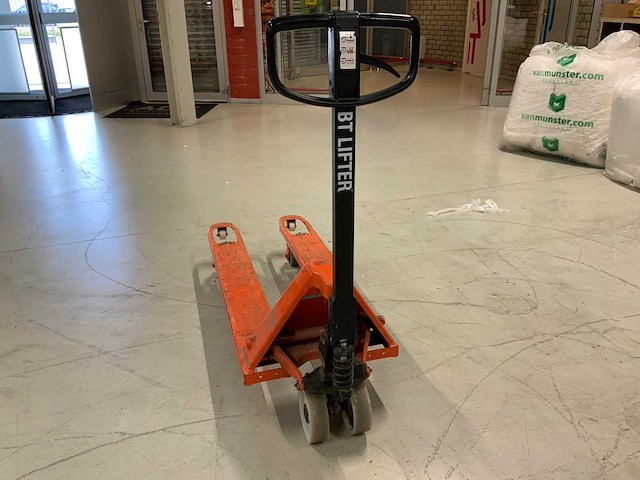Bt lhm230 hand hydraulische palletwagen - afbeelding 6 van  7