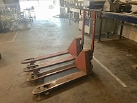 Bt lifter hand hydraulische palletwagen (2x) - afbeelding 4 van  4